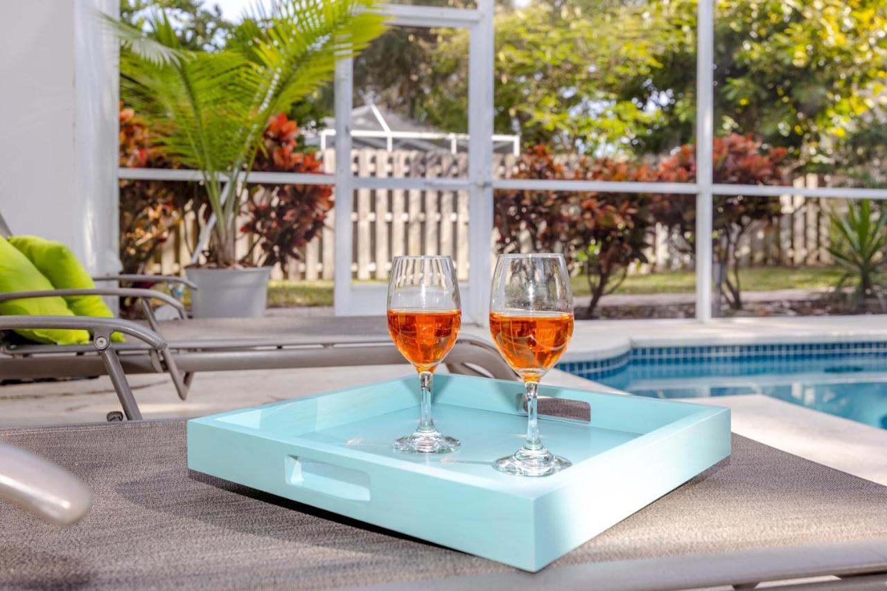Palm Harbor Paradise - Lovely Home With Pool & Hot Tub מראה חיצוני תמונה