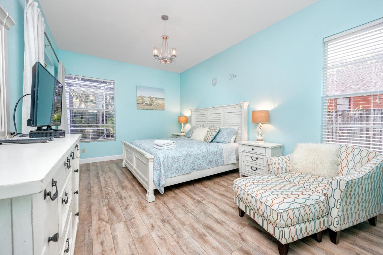 Palm Harbor Paradise - Lovely Home With Pool & Hot Tub מראה חיצוני תמונה