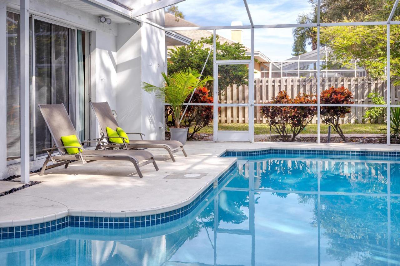 Palm Harbor Paradise - Lovely Home With Pool & Hot Tub מראה חיצוני תמונה